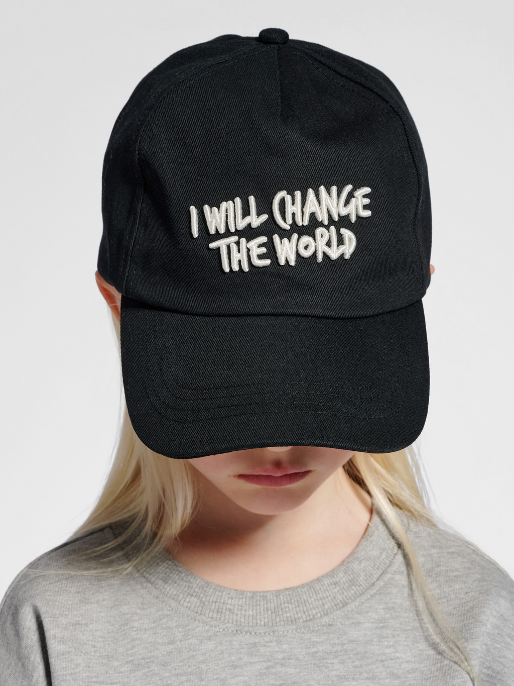 stsWORLD CAP