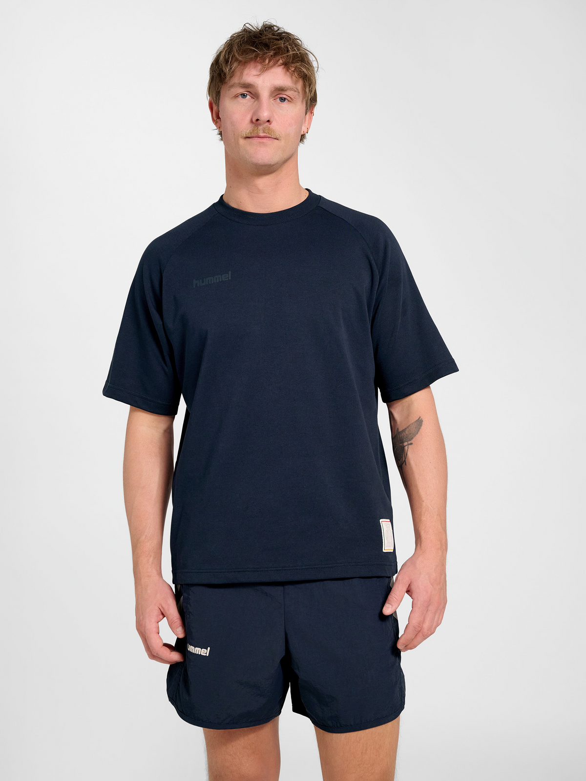 hmlWORLD 26 T-SHIRT S/S