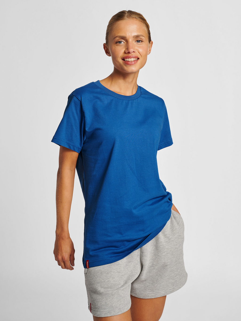 hmlRED HEAVY T-SHIRT S/S WOMAN