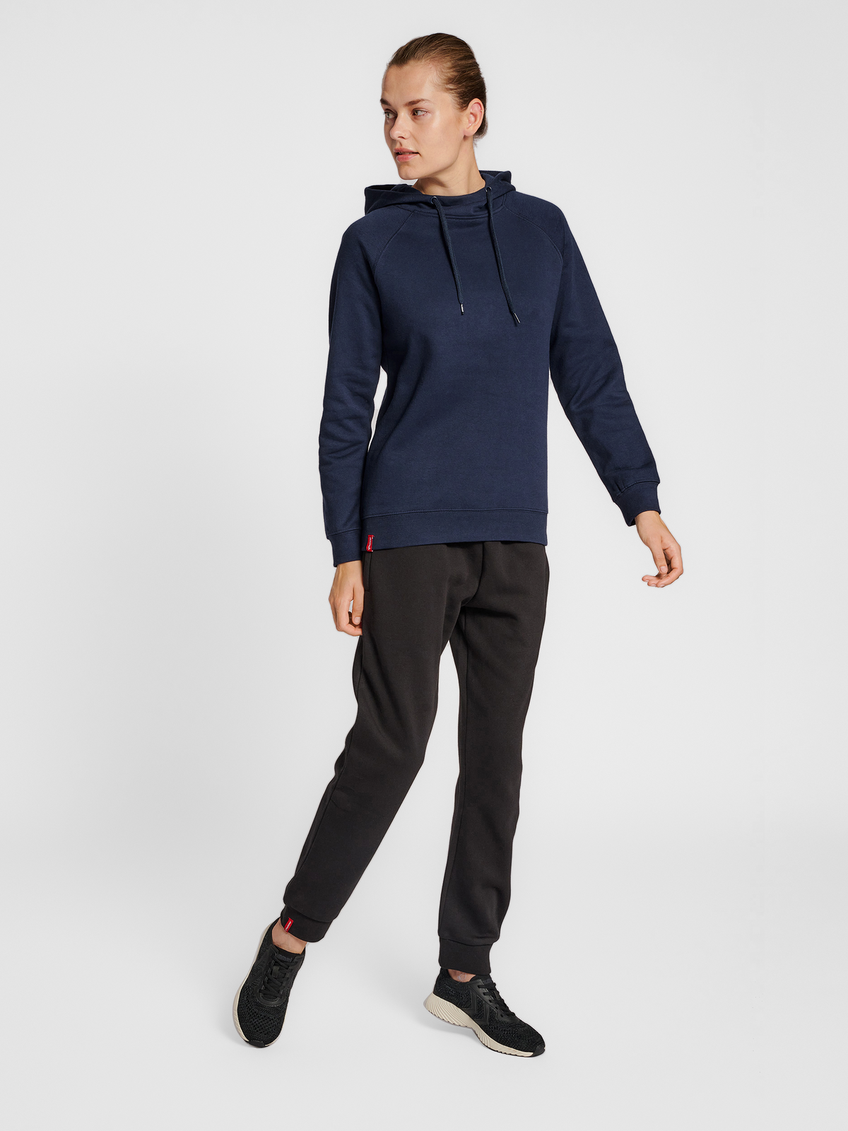 hmlRED CLASSIC HOODIE WOMAN