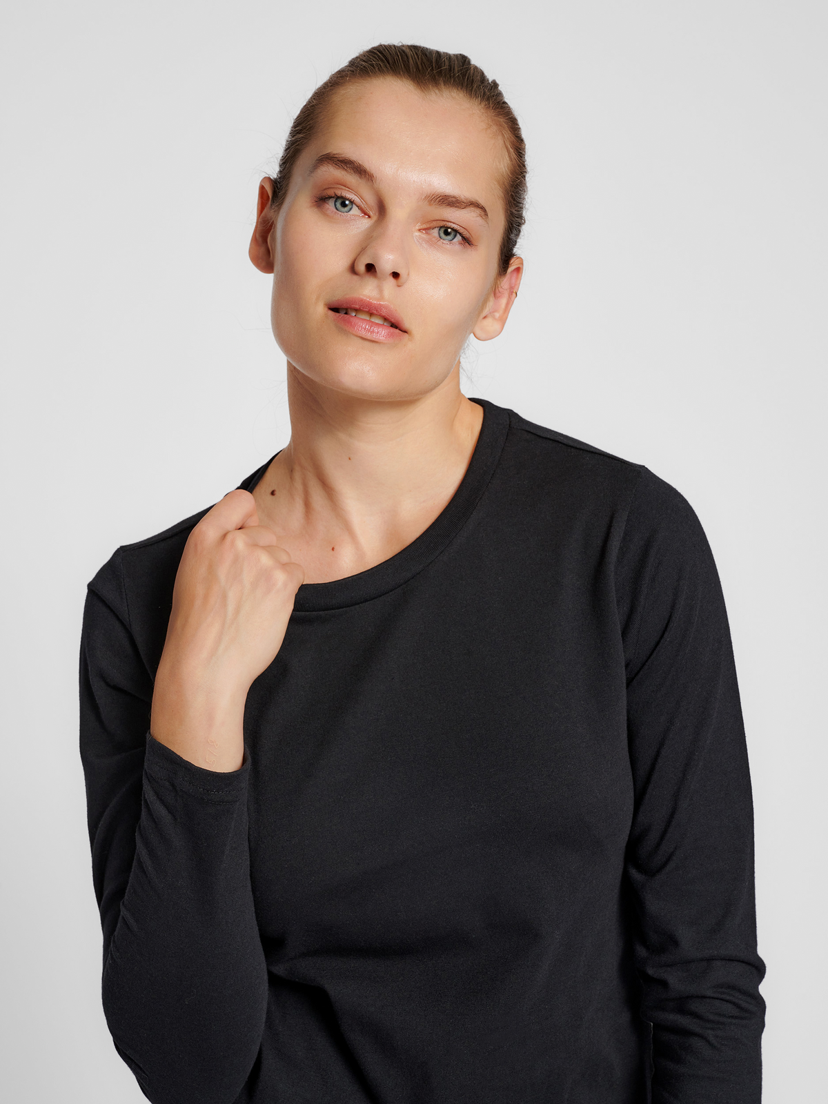 hmlRED HEAVY T-SHIRT L/S WOMAN