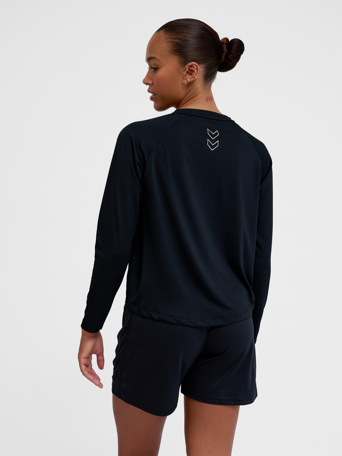 hmlCOURT LIGHT WEIGHT T-SHIRT L/S W