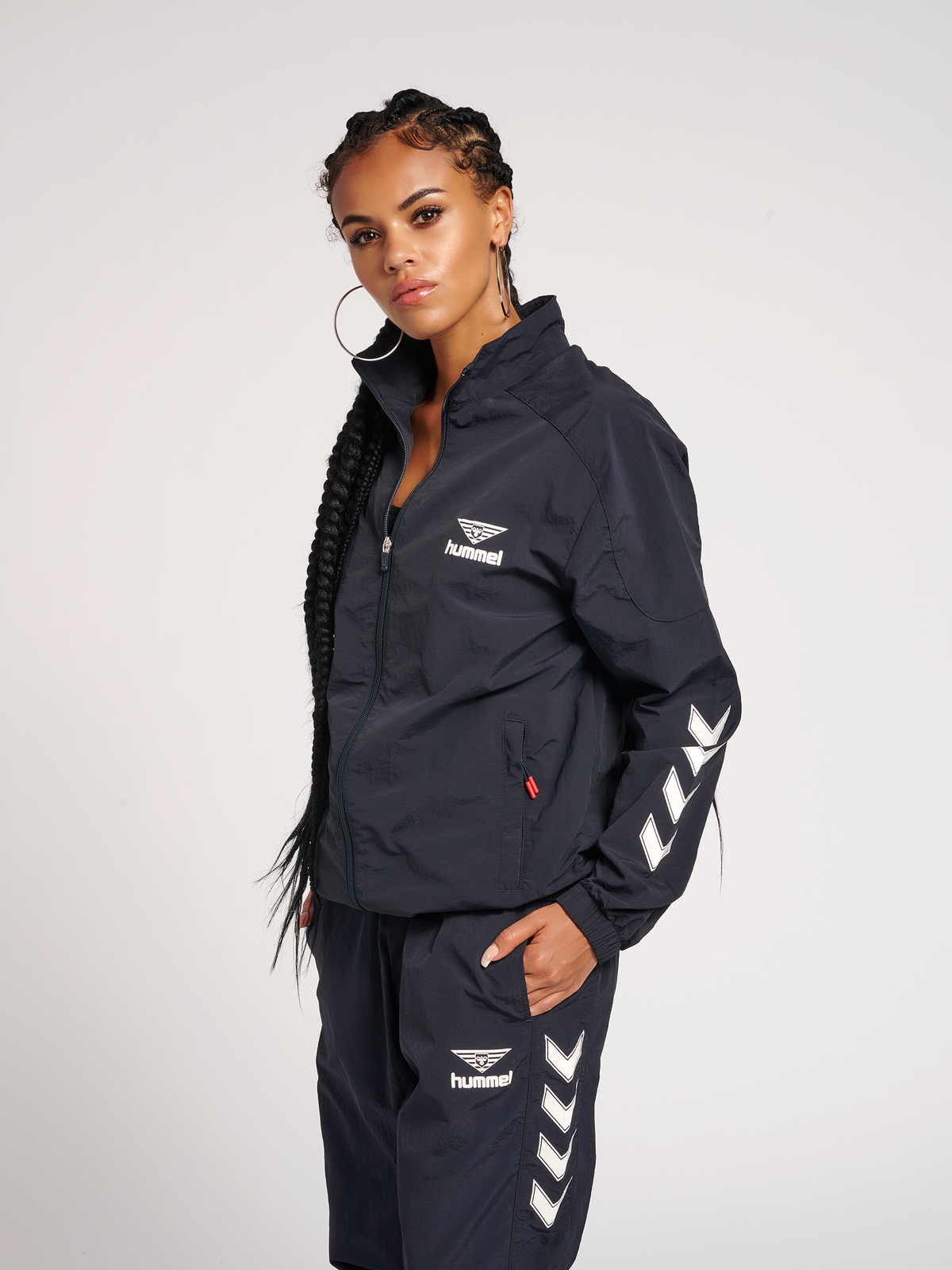 hmlNIKKI ZIP JACKET