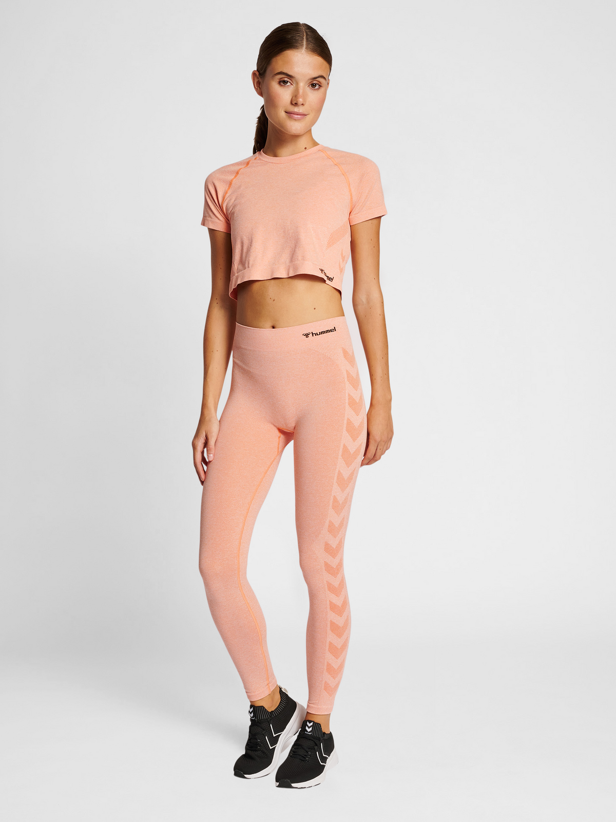 hmlCI SEAMLESS CROPPED T-SHIRT
