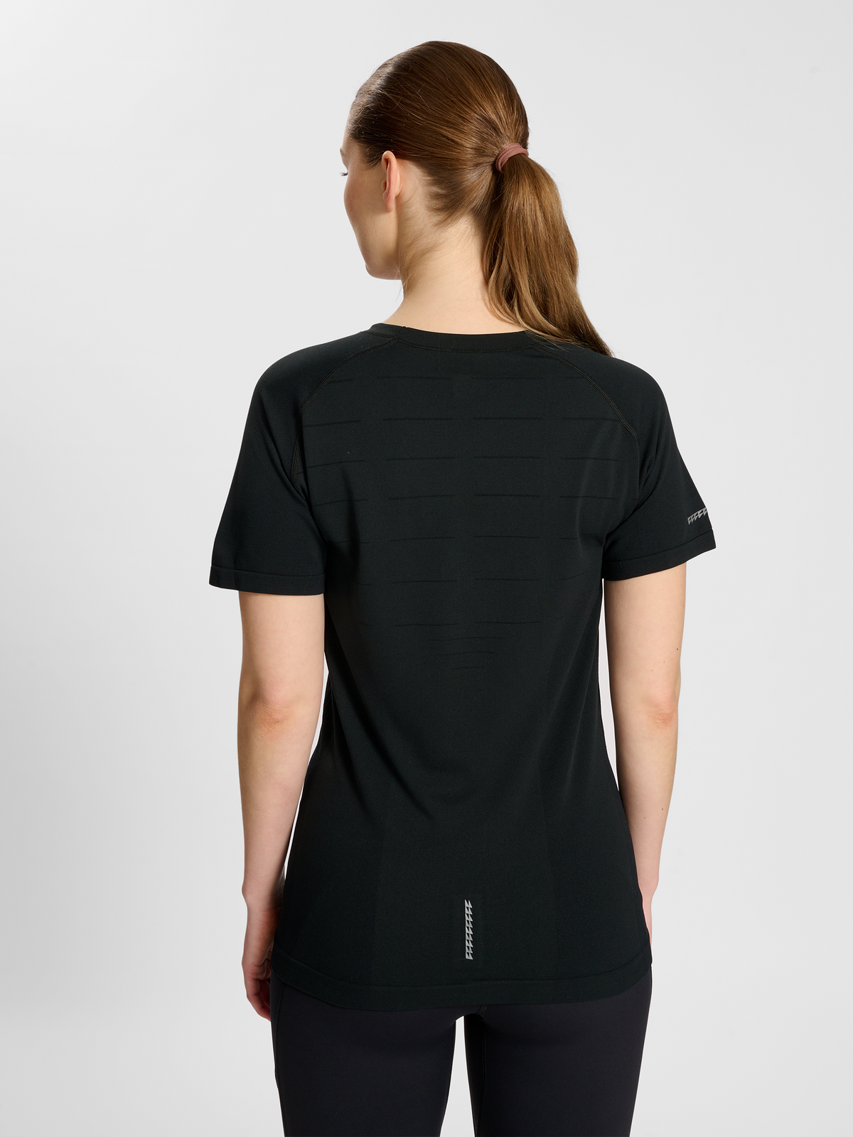 nwlRIVERSIDE SEAMLESS T-SHIRT S/S W