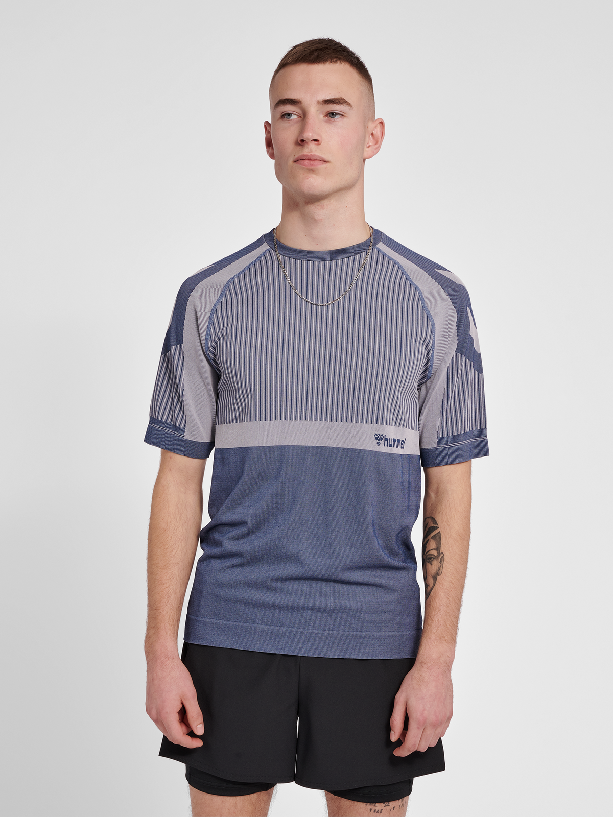 hmlMT UNIT SEAMLESS T-SHIRT