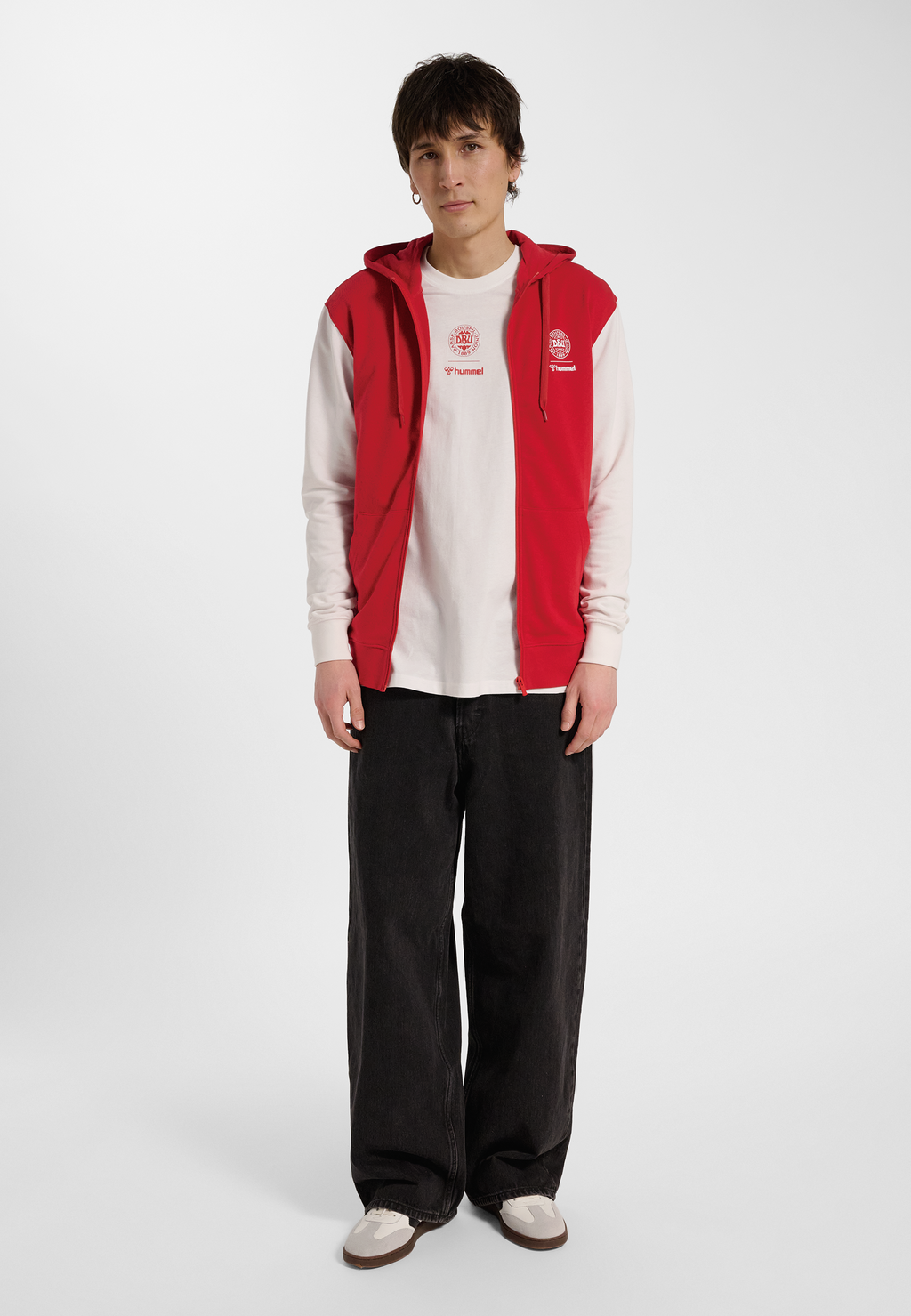 DBU 26 FAN RED-WHITE ZIP HOOD