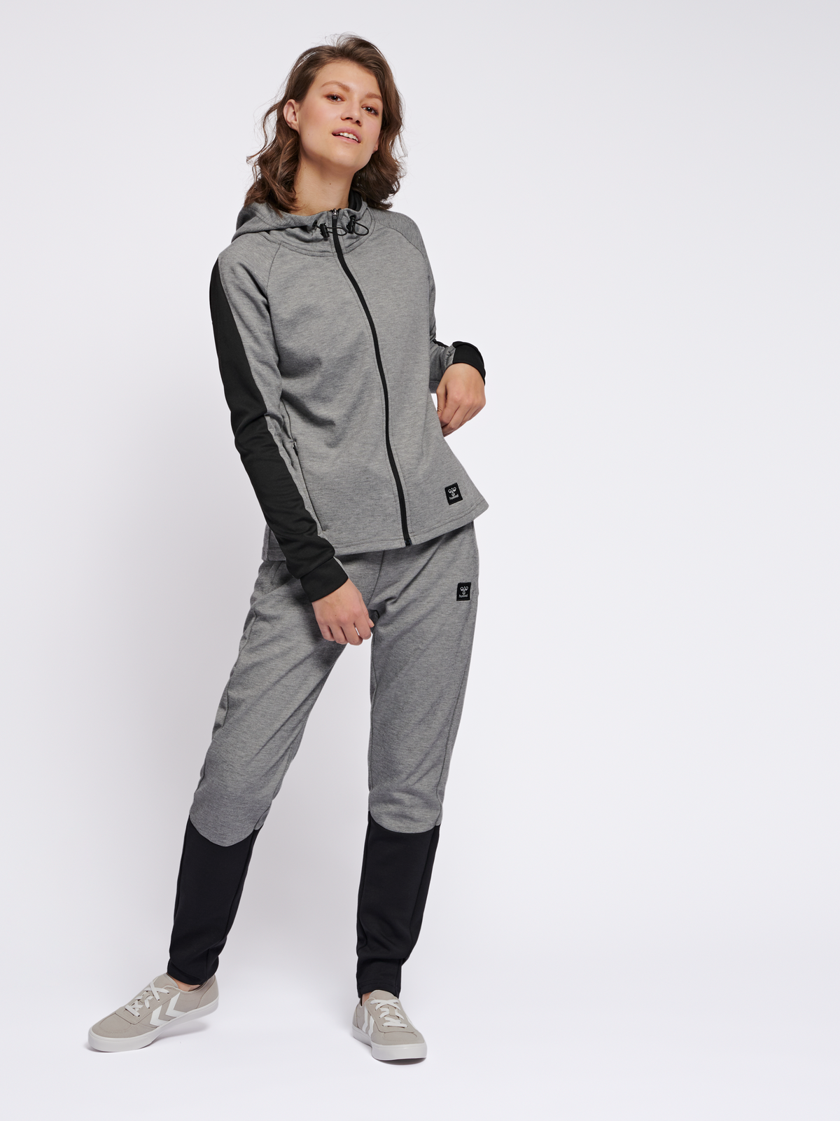 hmlESSI ZIP HOODIE