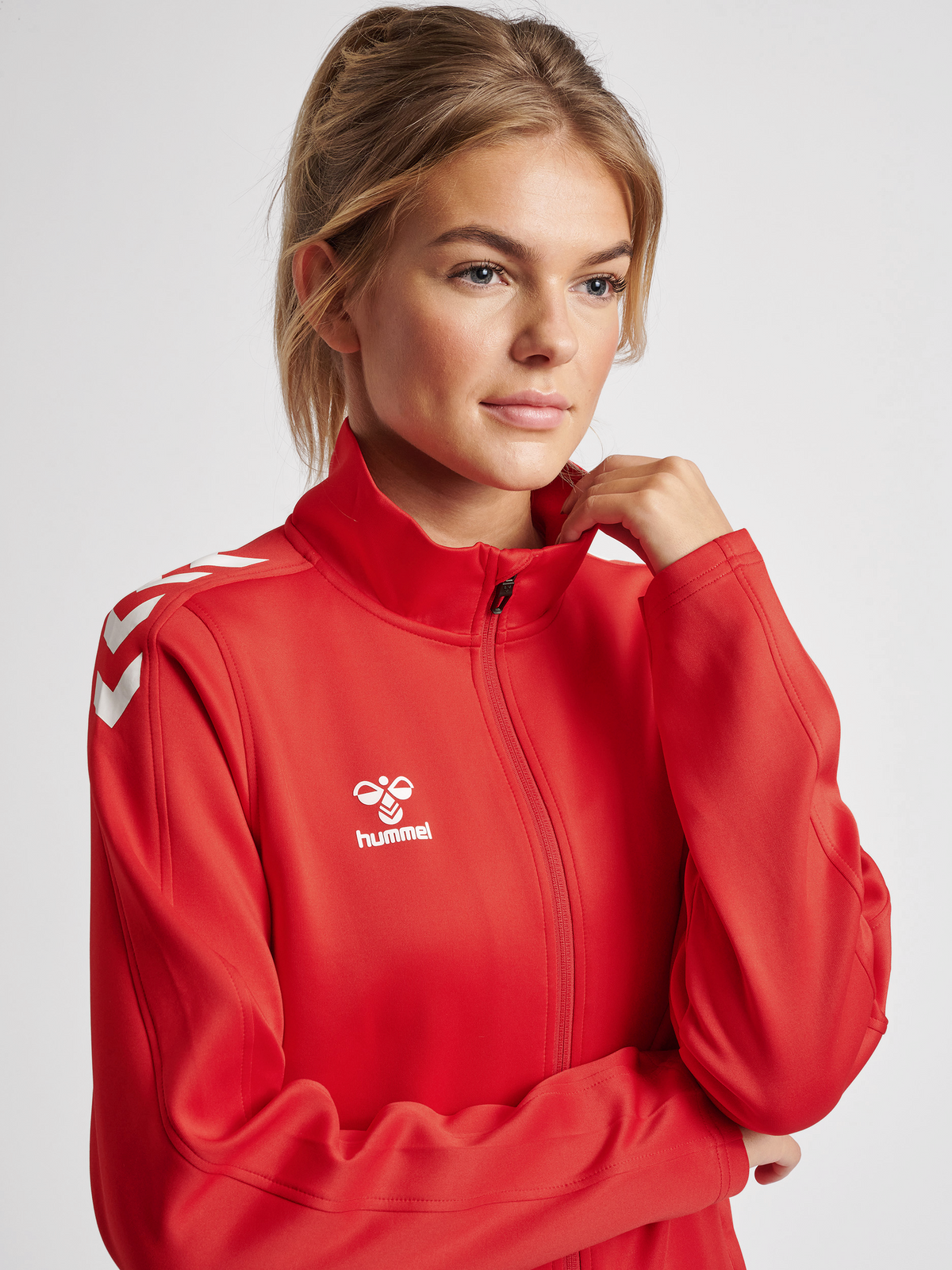 hmlCORE XK POLY ZIP SWEAT WOMAN