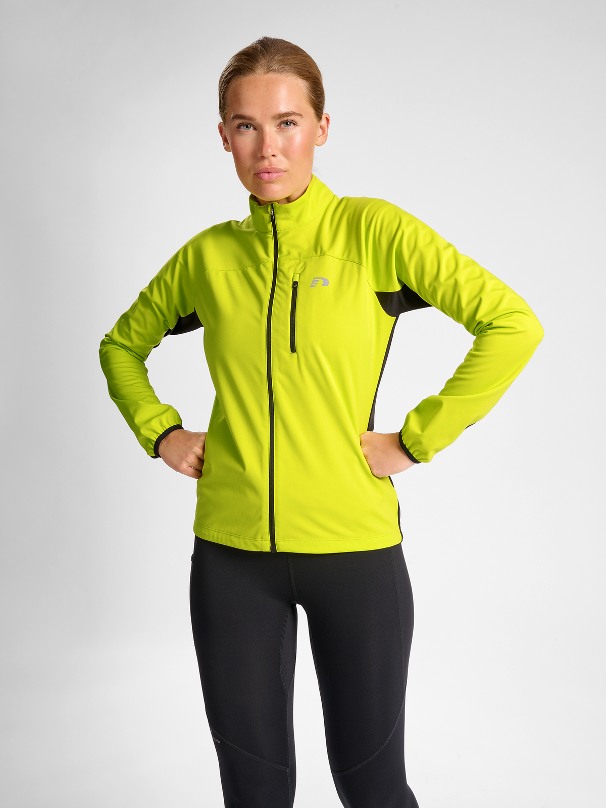 WOMEN'S CORE JACKET