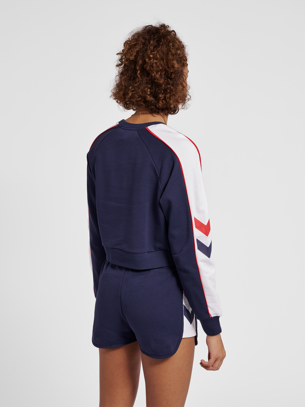 hmlIC DURBAN WOMAN CROP SWEATSHIRT