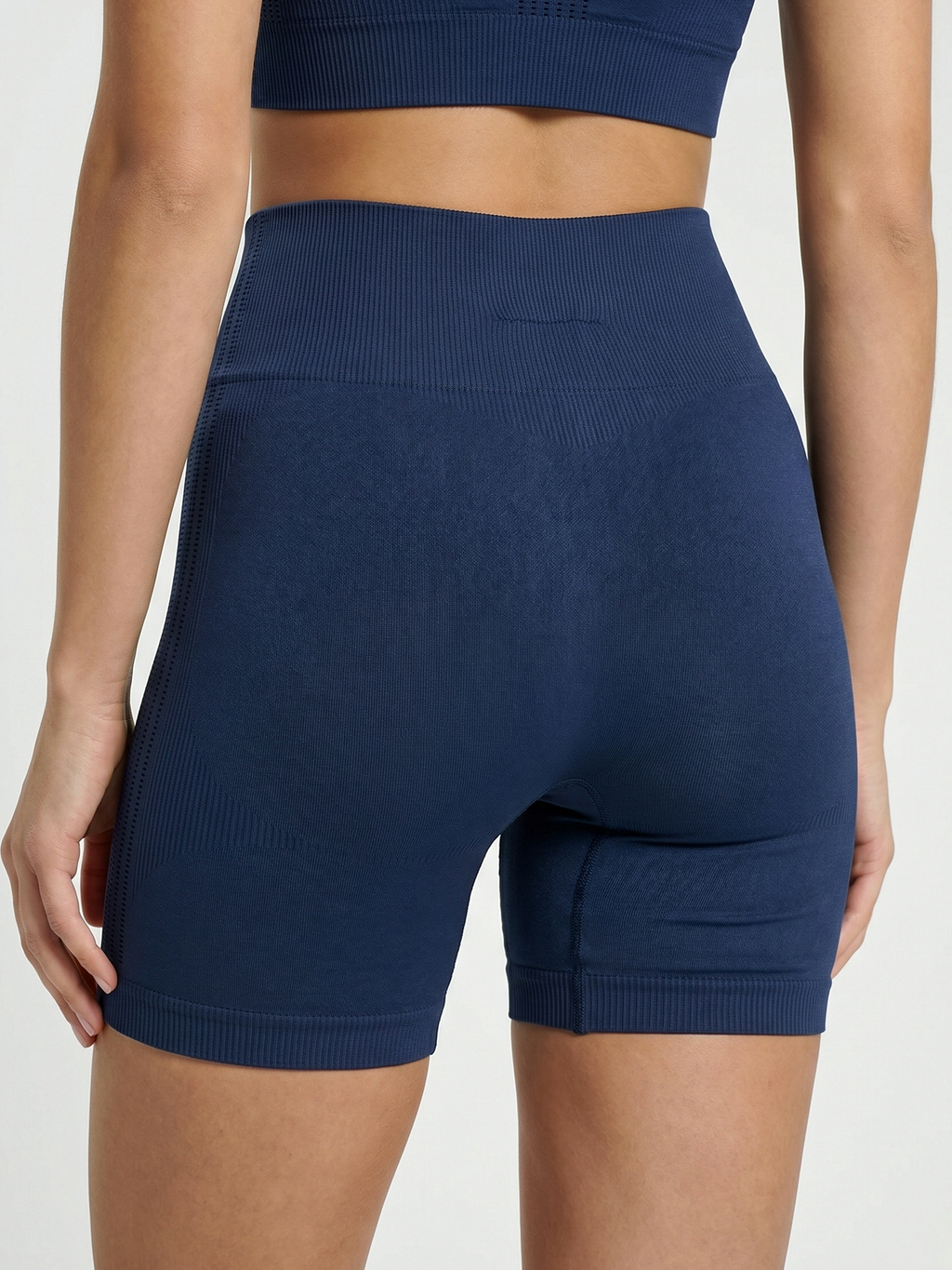 hmlMT SHAPING SEAMLESS MW SHORTS