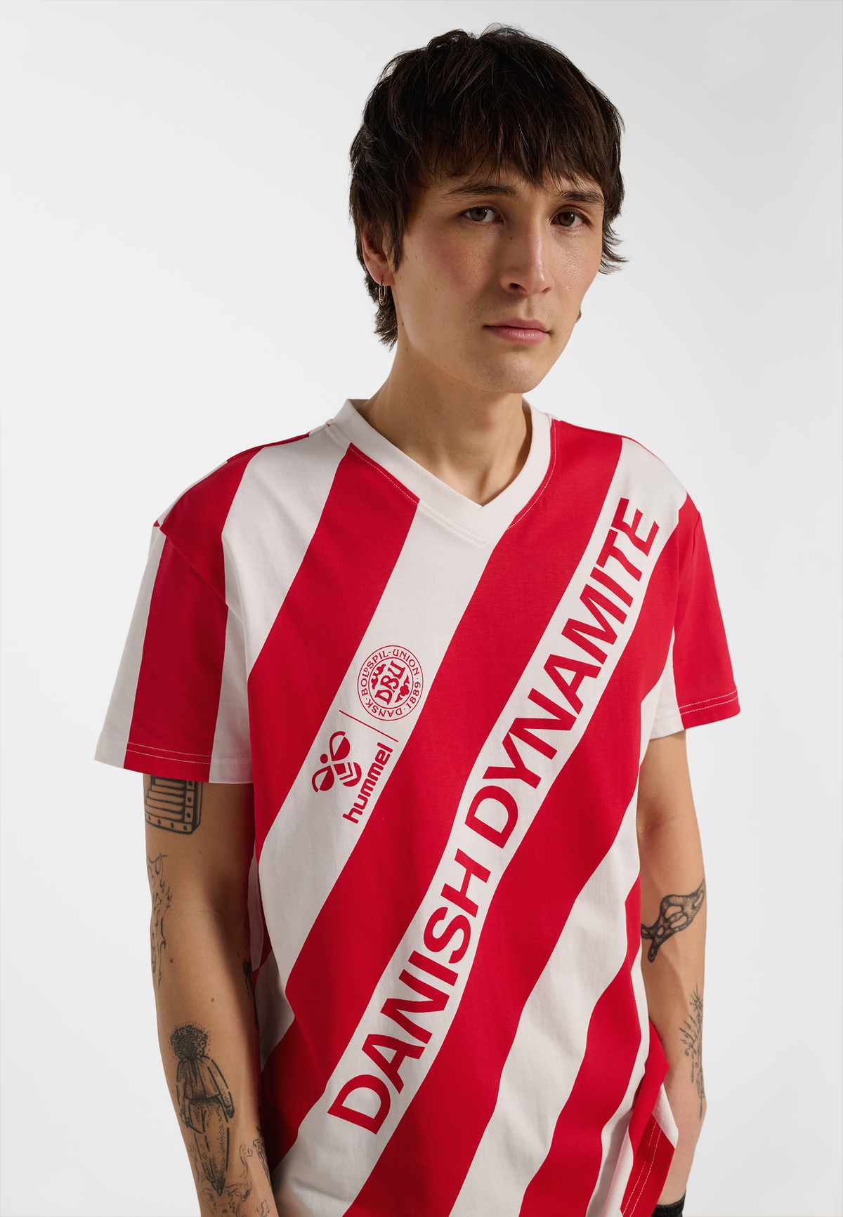 DBU 26 FAN DYNAMITE TEE SS