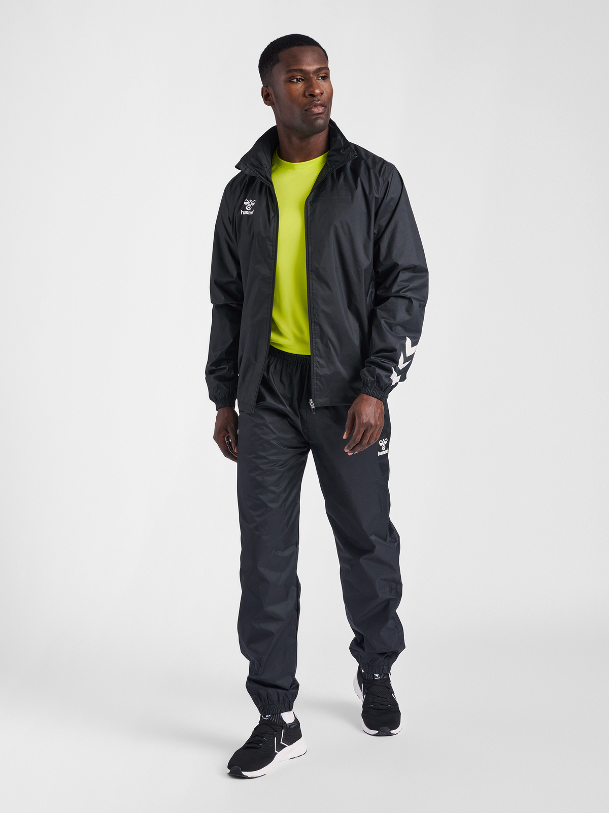 hmlCORE XK SPRAY JACKET