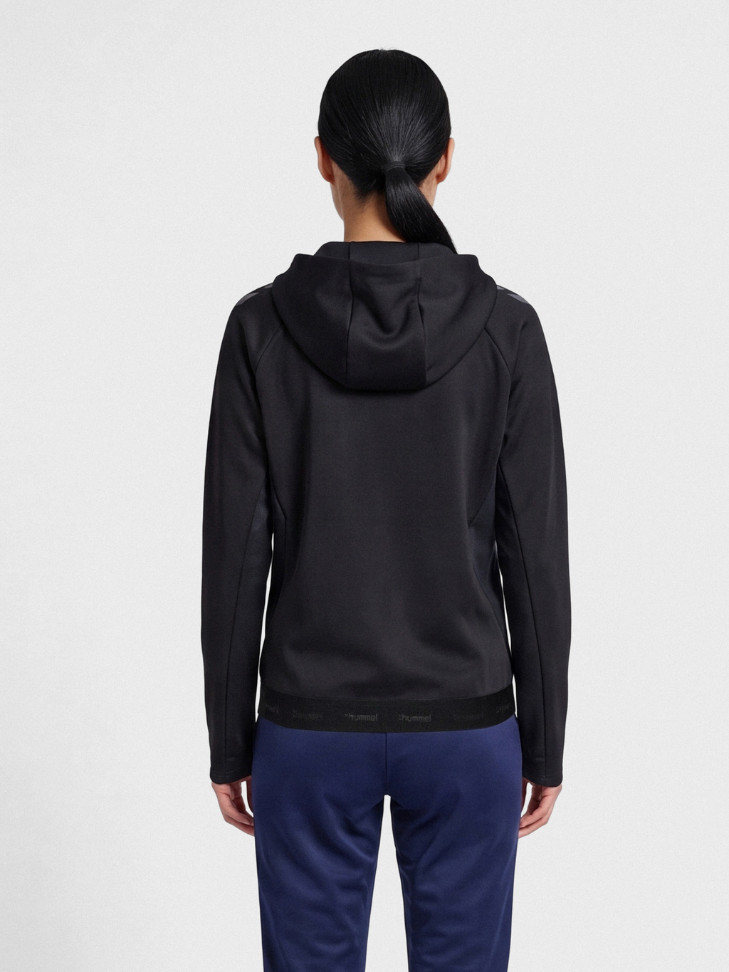 hmlCIMA 2.0 ZIP HOODIE WOMAN
