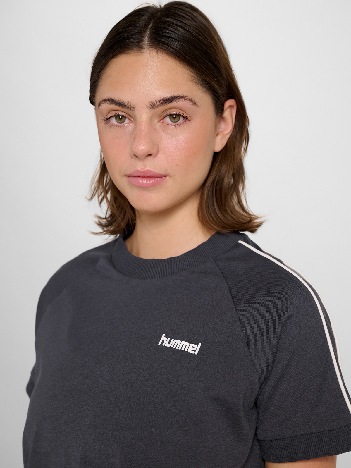 hmlPULSE PIPING W T-SHIRT S/S