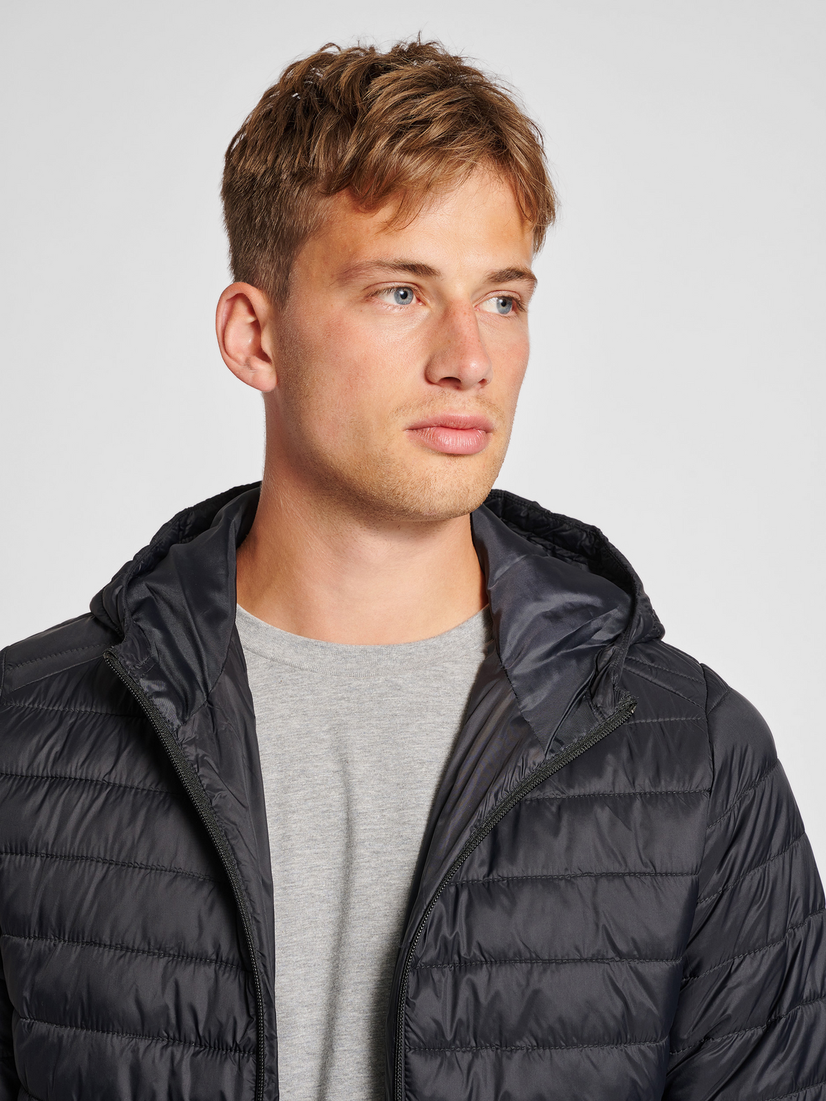 hmlRED QUILTED HOOD JACKET