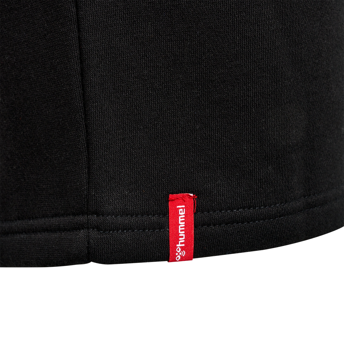 hmlRED BASIC SWEAT SHORTS