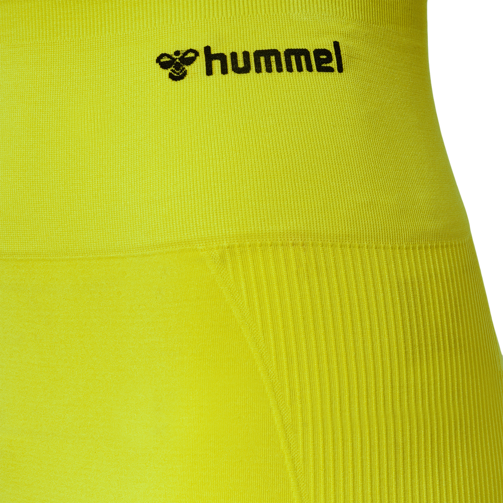 hmlTIF SEAMLESS SHORTS