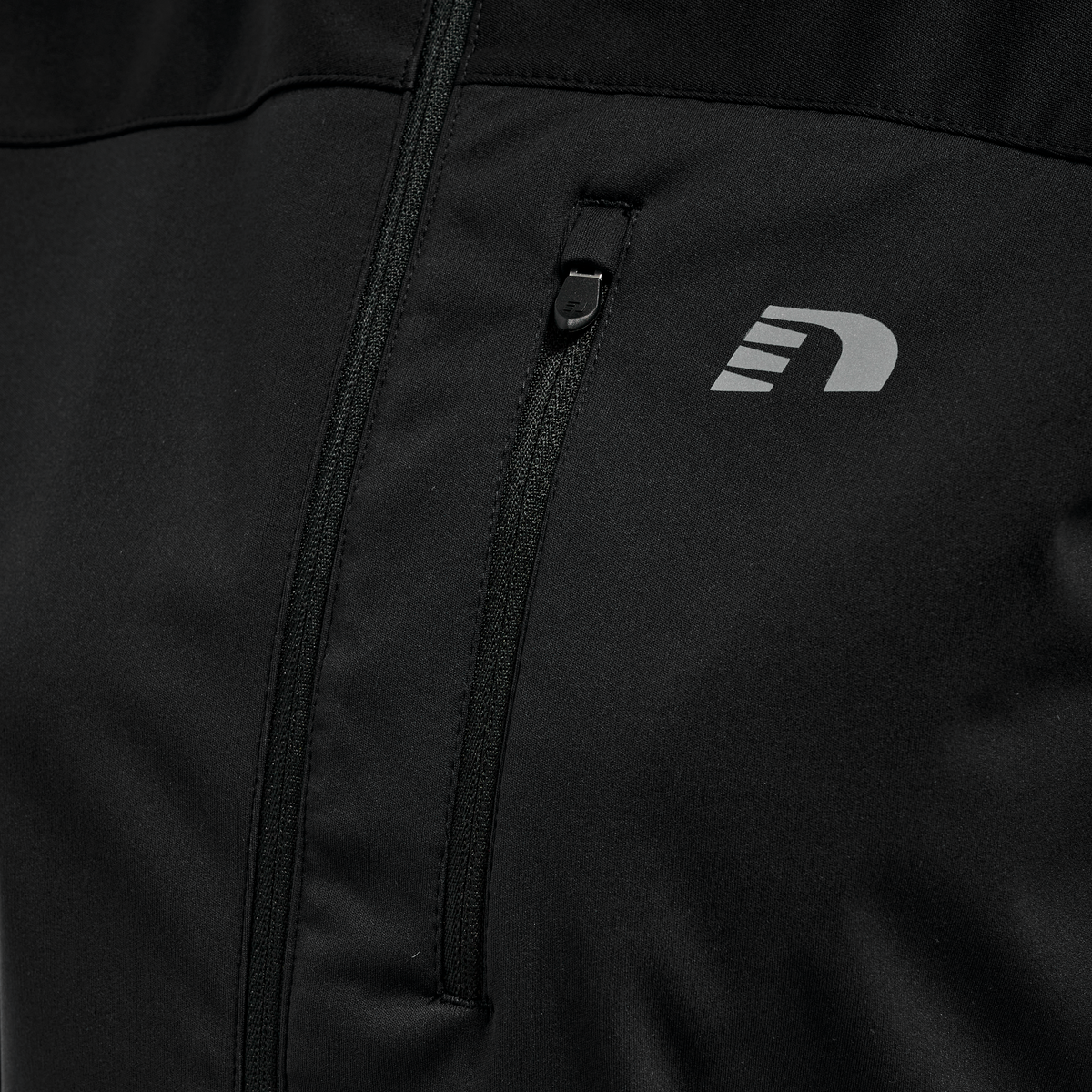 WOMEN CORE CROSS JACKET